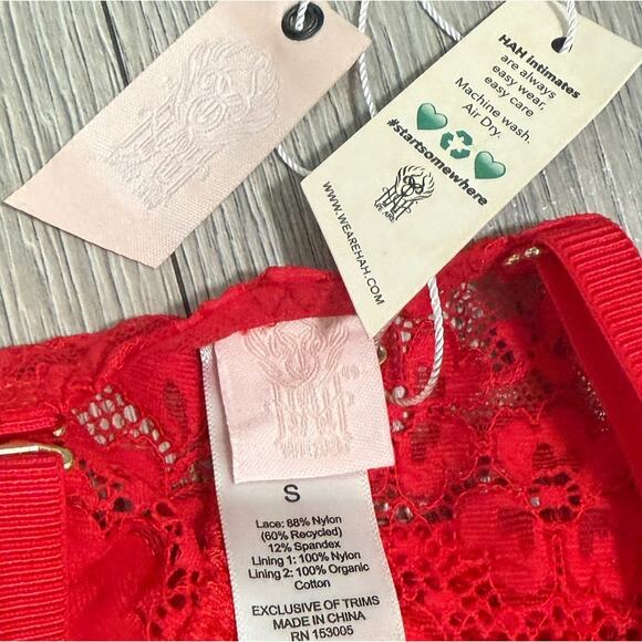 We Are HAH Comin' In HAHt Lace Bodysuit Coming Hot Siren Red - Size Small - $88 - Picture 8 of 10